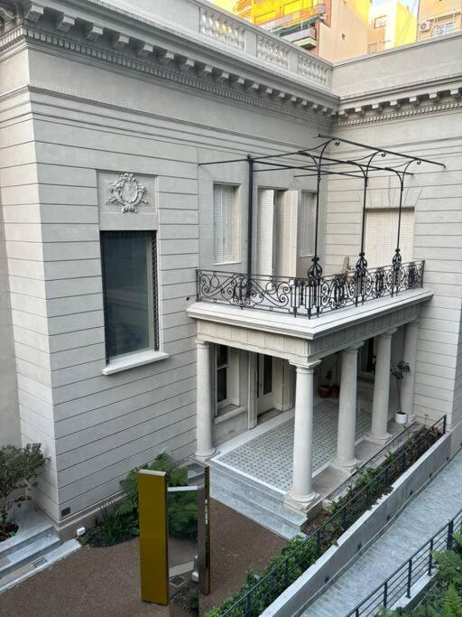 Pasaje Calas * Ciudad Autónoma de Buenos Aires